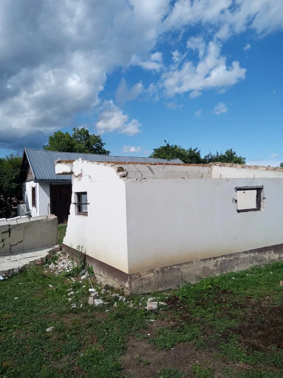 Épületek és egyéb létesítmények bontása 1